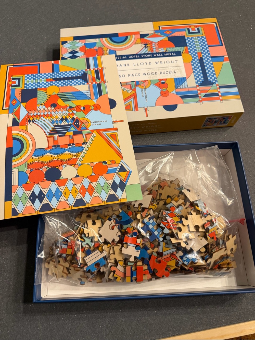 Frank Lloyd Wright WOOD 250 piece puzzle